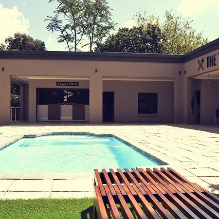 Palm Swift Luxury Accommodation Brits Exterior photo