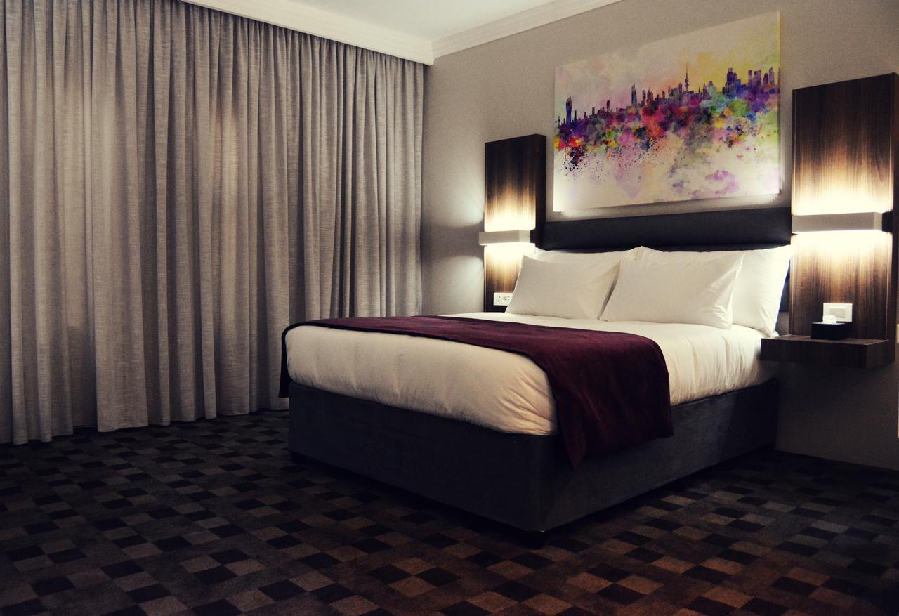 Palm Swift Luxury Accommodation Brits Exterior photo