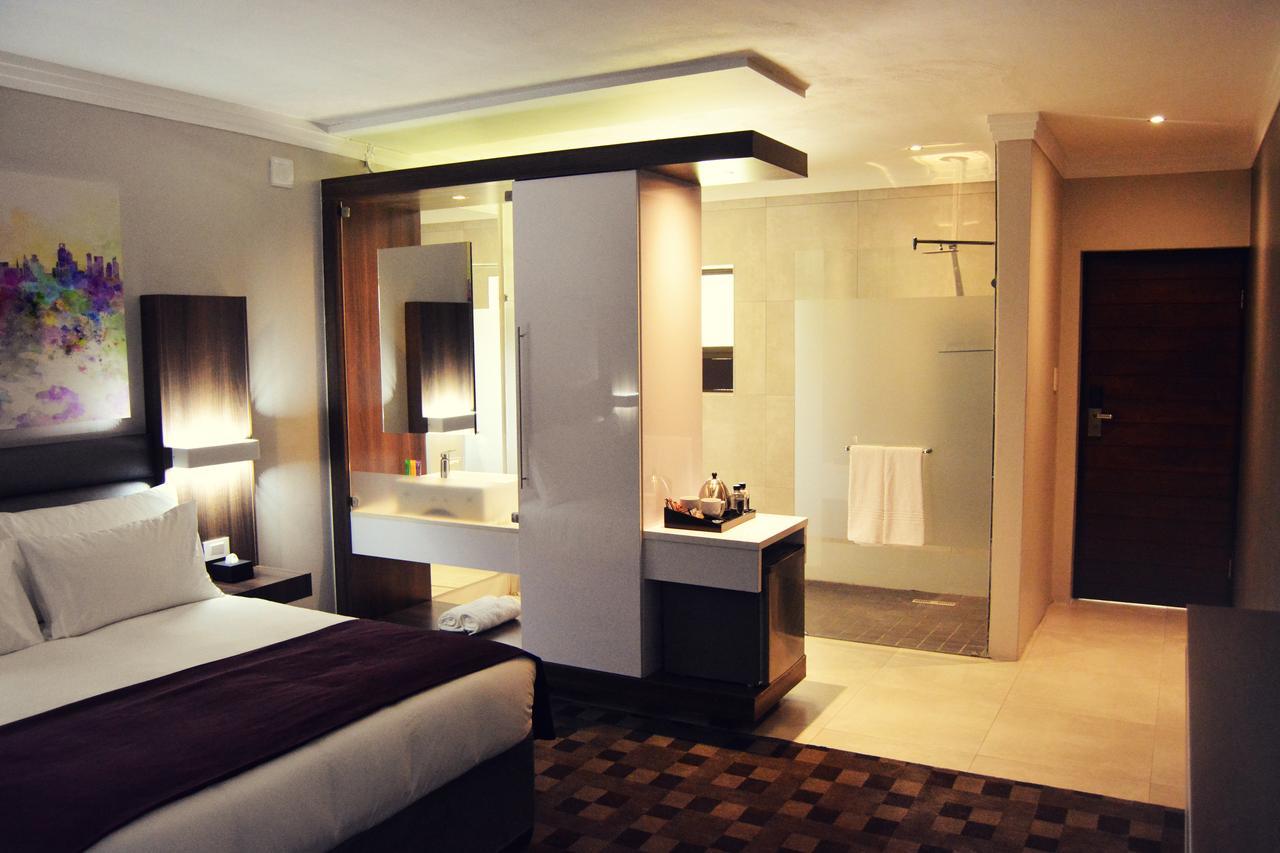 Palm Swift Luxury Accommodation Brits Exterior photo
